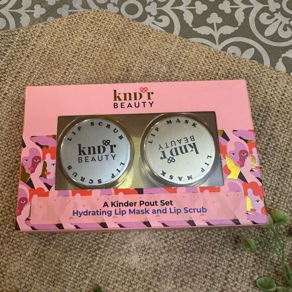 Beauty Lot 5pc Set Eyeshadow Lip Pout Set High Brow Duo Flat Brush ALL NEW - Picture 2 of 7
